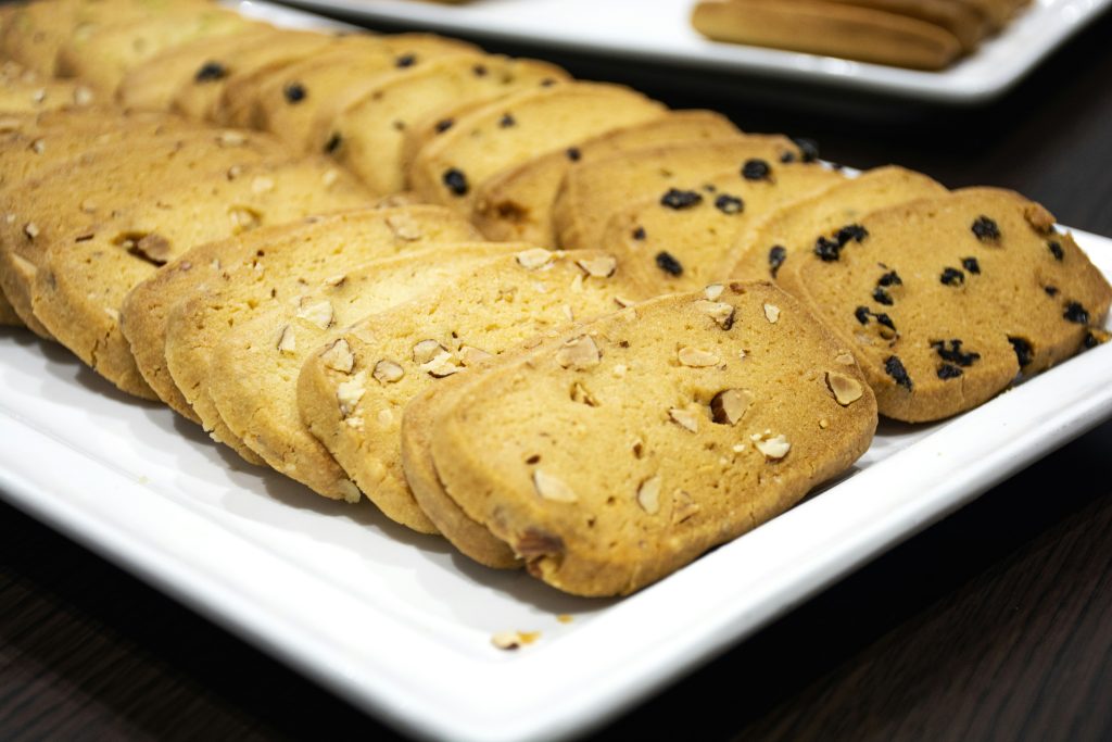 Gâteaux sablé avec pépites de chocolat et diverse graine 